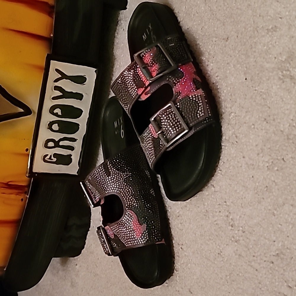 Shoes - Picture 2 of 2